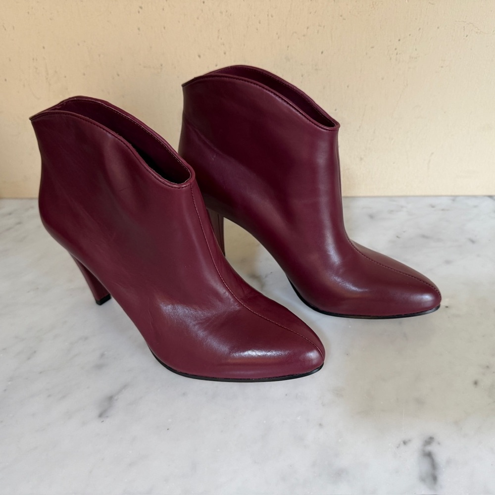 NIB Etienne Aigner Deep Red Heeled Boots